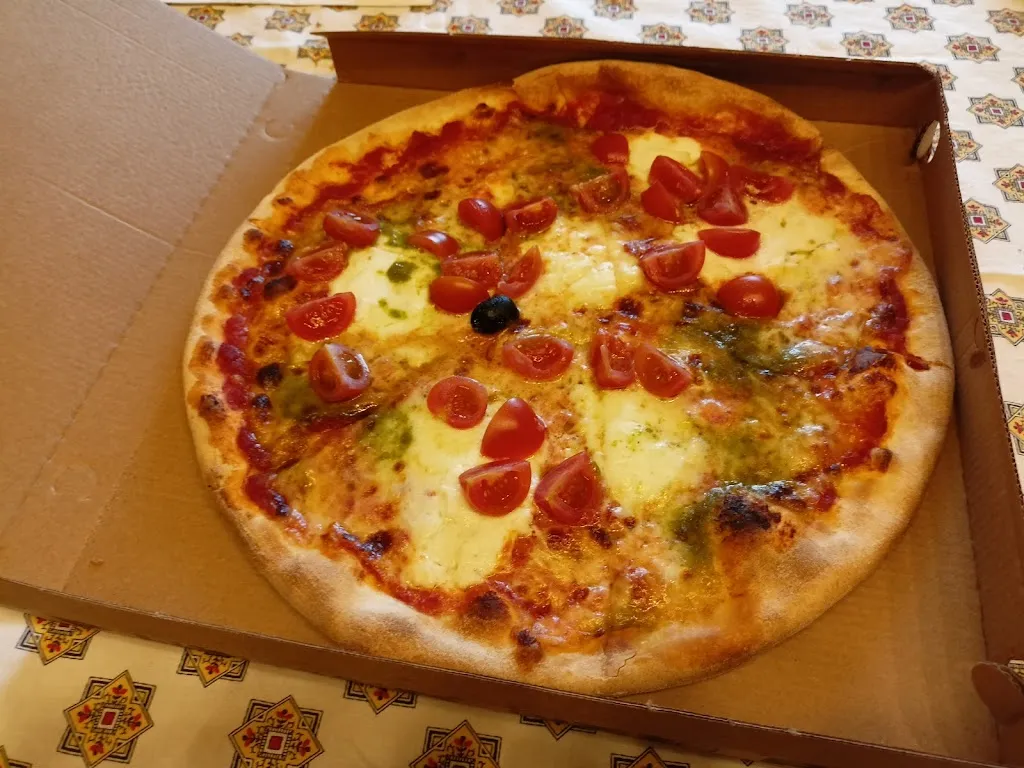 Matteo Meneghello_Pizzeria Time Out_Conselve_review