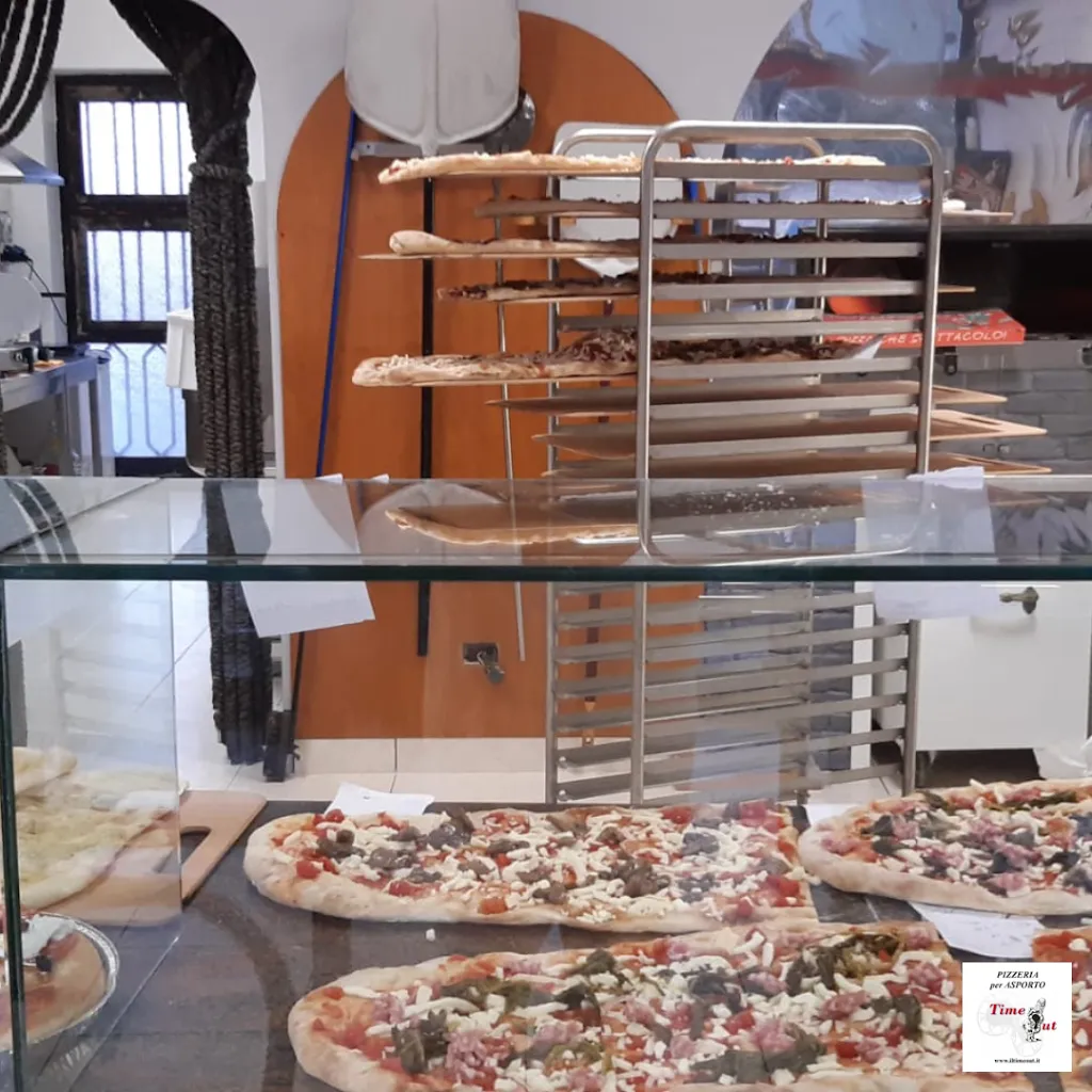 Pizzeria Time Out_Conselve_slider_image_1