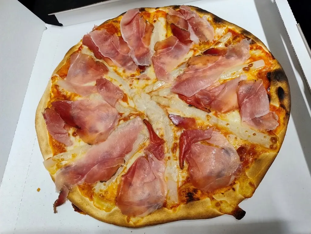 Pizza Shop Di Blasta Erica Rita restaurant in Conselve