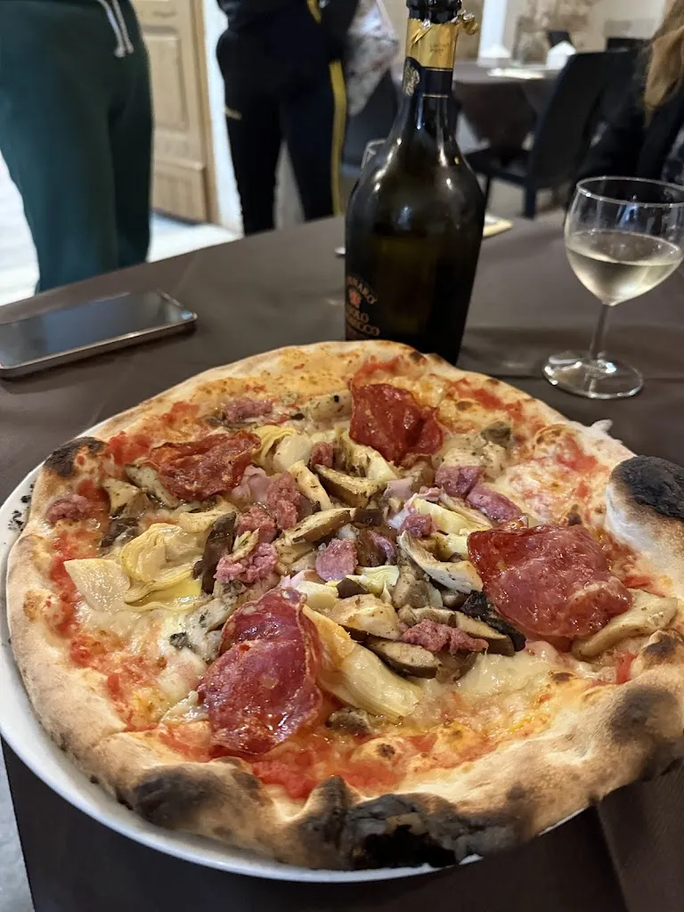 Pizzeria Il Grifone_Palo del Colle_slider_image_2