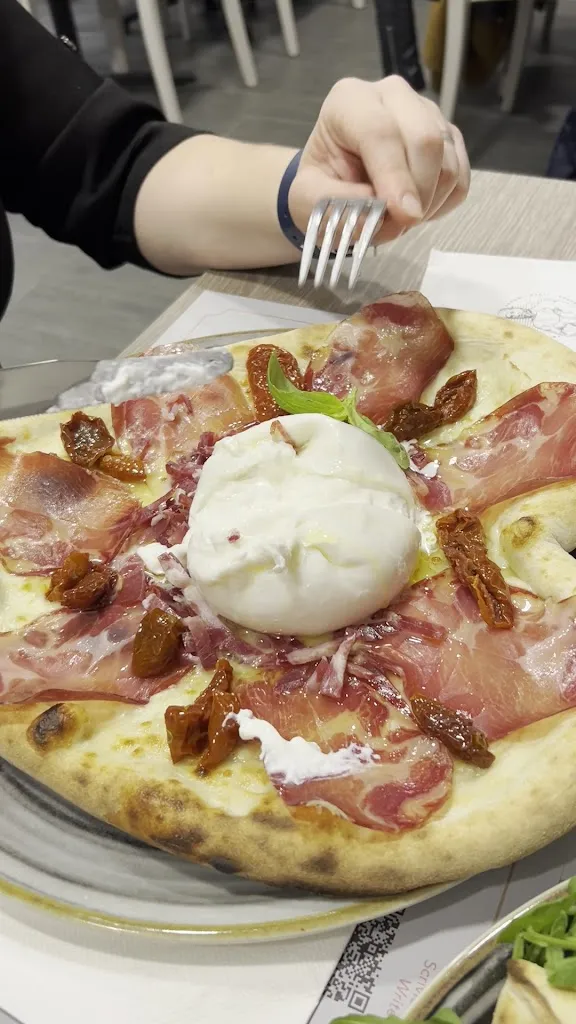 PIZZERIA L’ARTISTA_Palo del Colle_slider_image_2