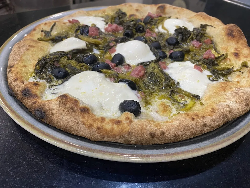 PIZZERIA L’ARTISTA_Palo del Colle_slider_image_3