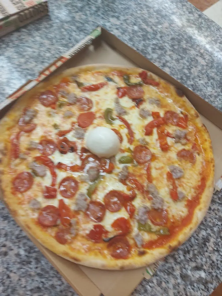 Pizzeria Primavera restaurant in Costabissara