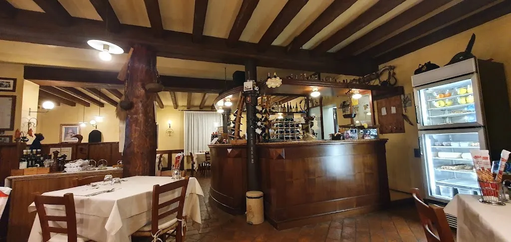 Trattoria Dalla Giulia restaurant in Creazzo