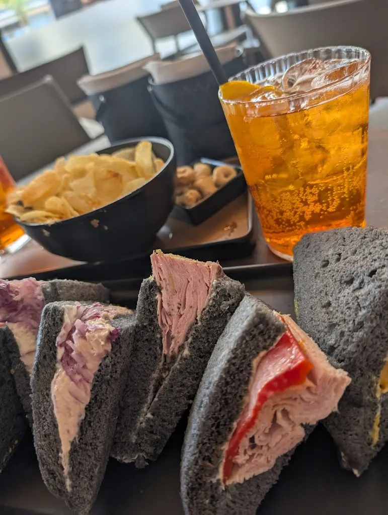 Francy Mantovani_TRAMEZZO_Creazzo_review