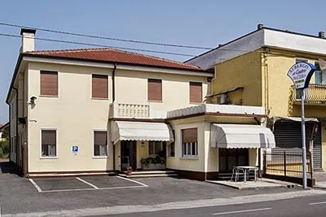 Albergo - Trattoria "Al Centro" restaurant in Creazzo