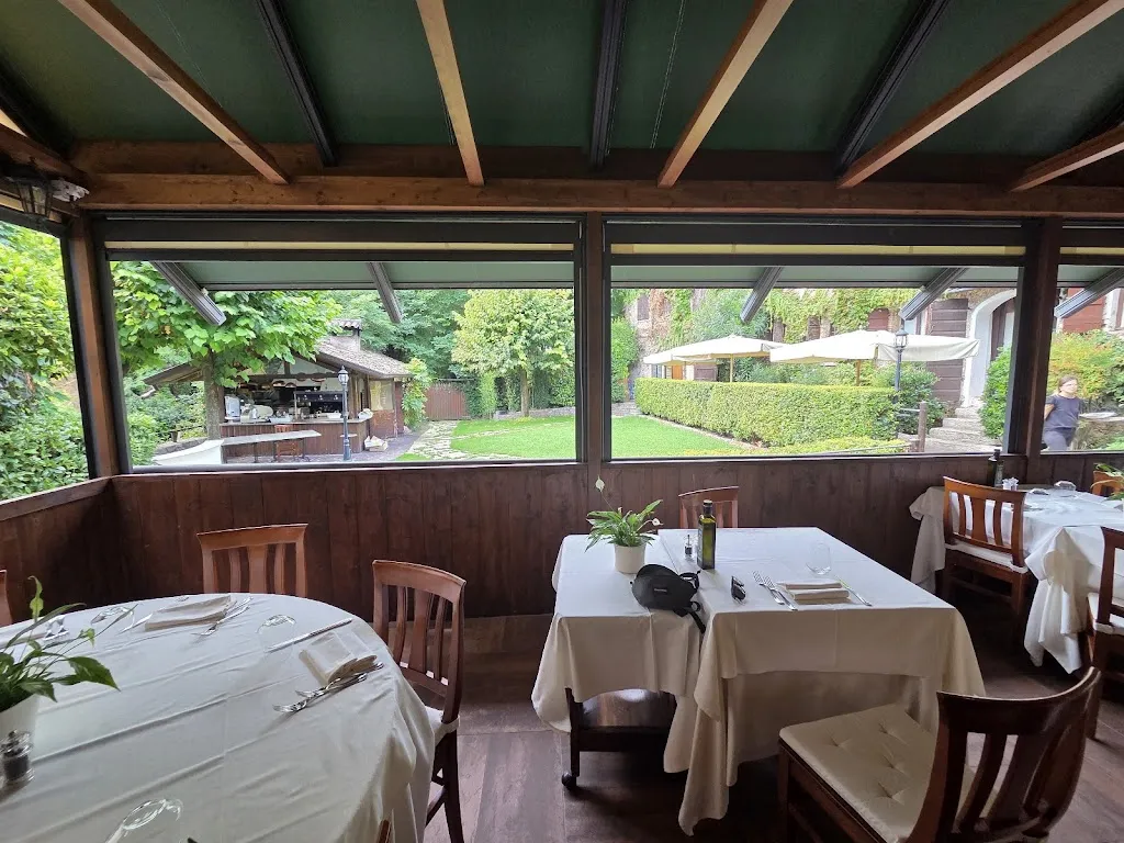 Antico Casale Tre Camini_Costermano_slider_image_3