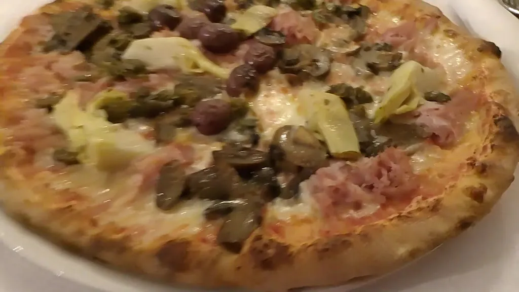 Pizzeria Trattoria Ca' Billi_Costermano_slider_image_2