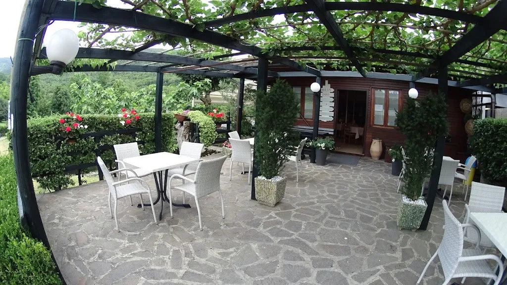 Trattoria Relax restaurant in Costermano