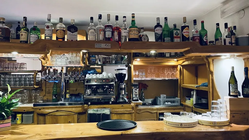 Ristorante Pizzeria la Piazza s.n.c. di Turrina Matteo e Zanetti Gloria_Costermano_slider_image_1