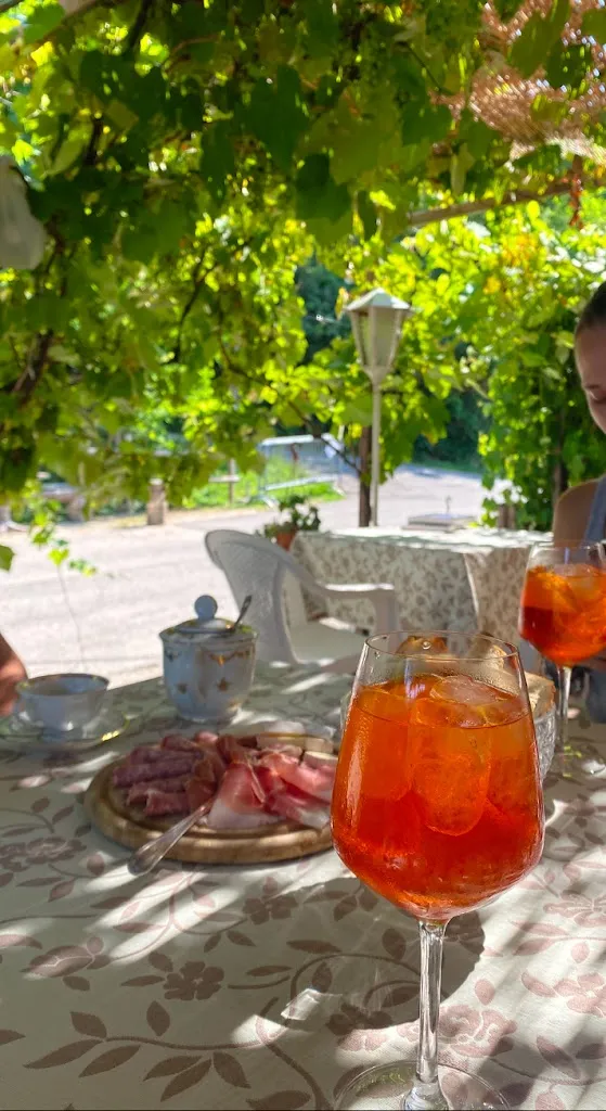 Vittoria Vivian_JOABO BAR_Crocetta del Montello_review