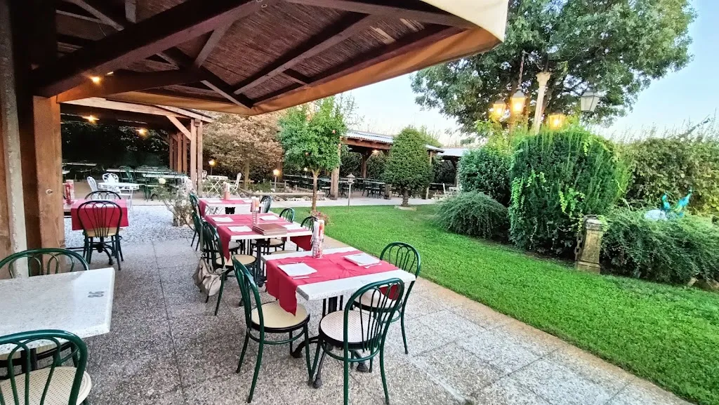 La Lanterna | Pizzeria • Ristorante_Curtarolo_slider_image_1