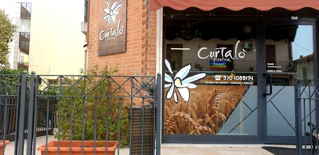 Pizzeria Curtalo' restaurant in Curtarolo