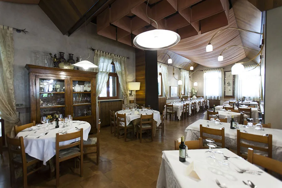 Ristorante Cavour restaurant in Dossobuono