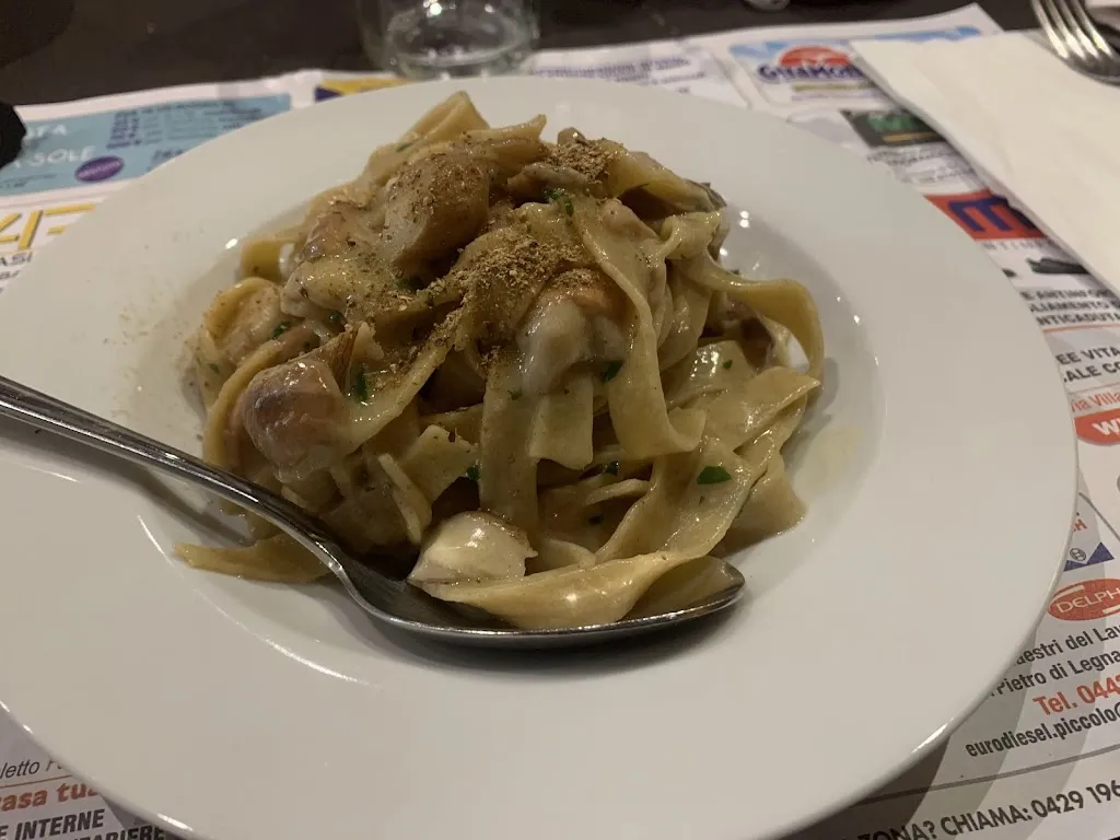 Gianni B_Pizzeria Trattoria La Bussola_Erbè_review