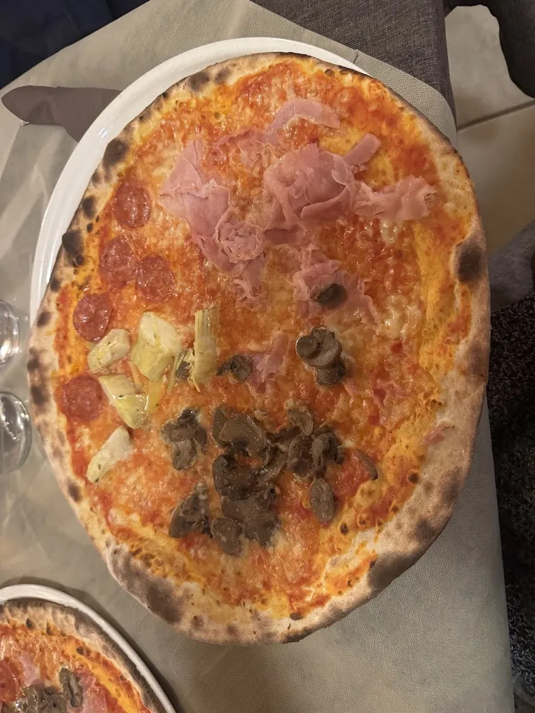 MitchArt92_Bar Pizzeria Trattoria Cornetta_Enego_review