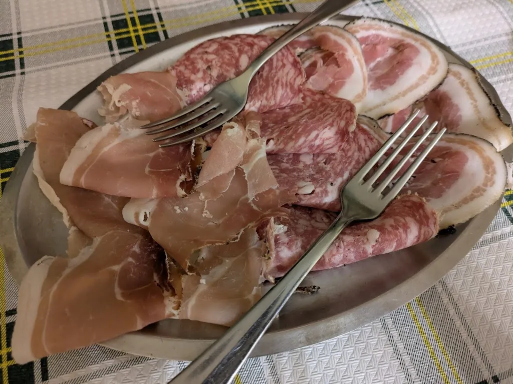 Isabella Conton_Pizzeria Iris_Enego_review