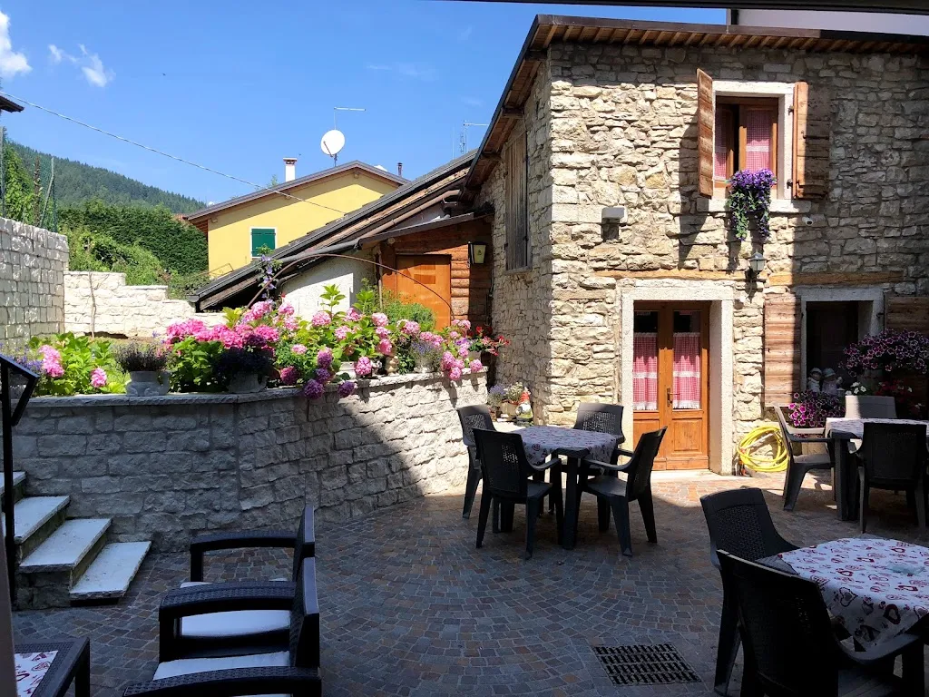 “Alla Pietra” Bar - Tabaccheria restaurant in Enego