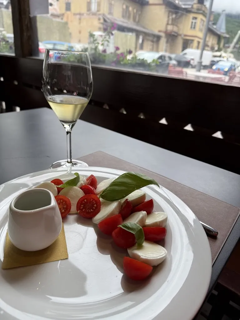 Sam T_Restaurant Ariston Bar_Cortina d'Ampezzo_review