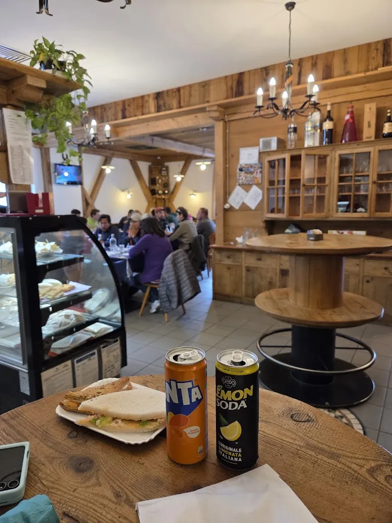 Anthony Yuen_La Scossa_Cortina d'Ampezzo_review