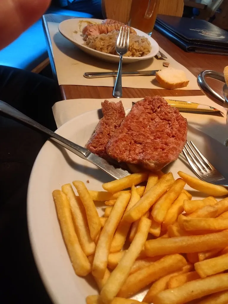 Menu_Hacker Pschorr Haus_Cortina d'Ampezzo_image_5