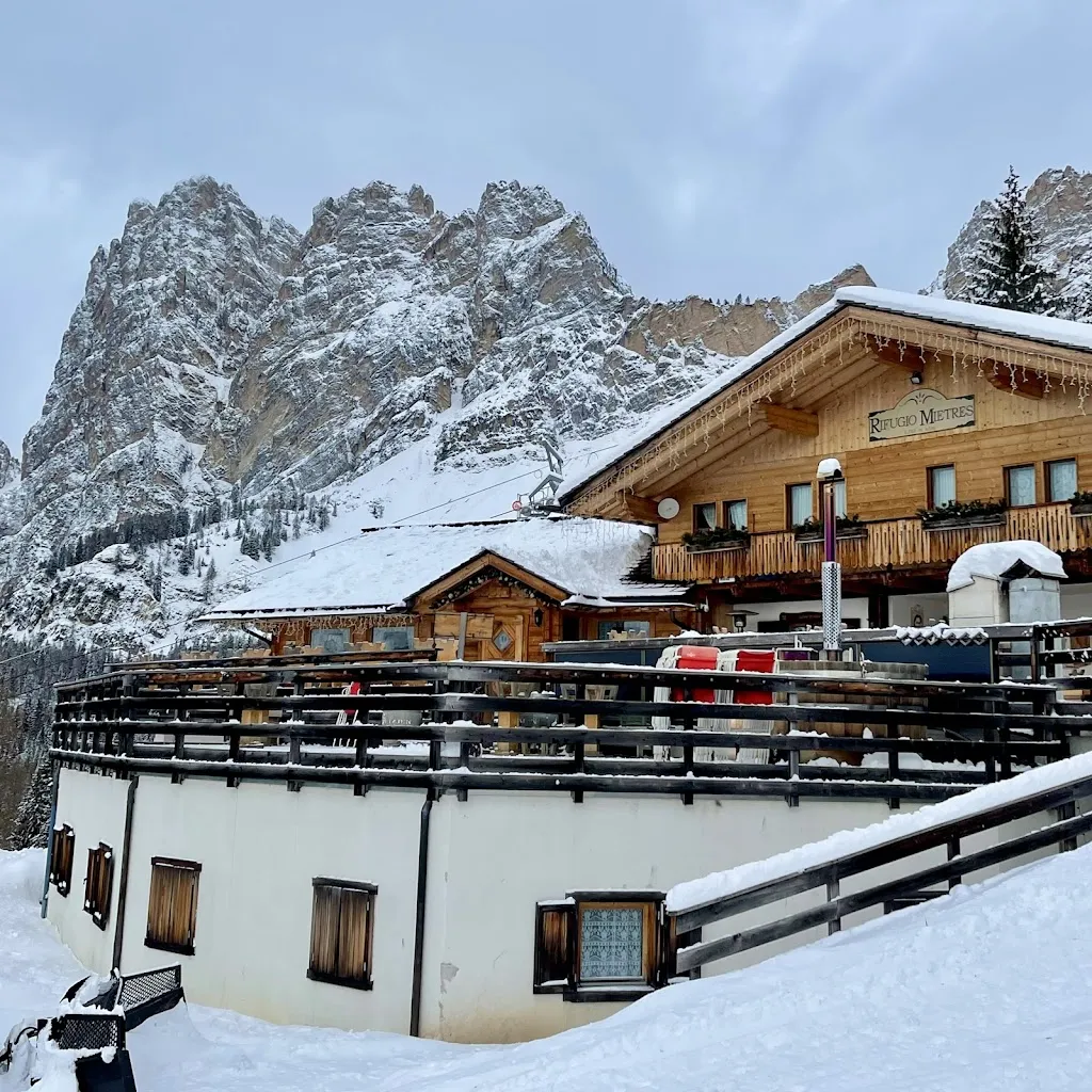 yamila piney_Rifugio Mietres_Cortina d'Ampezzo_review