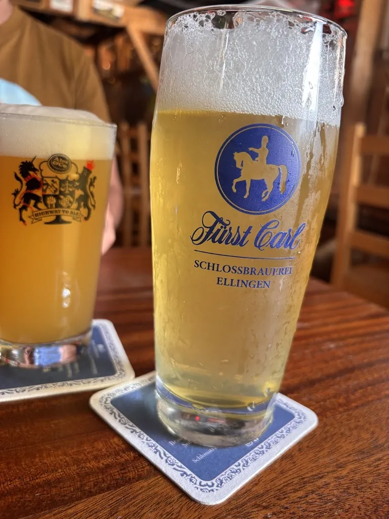 Ramona C_Molo Pub Cortina_Cortina d'Ampezzo_review