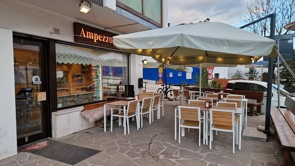 Ampezzo pizza_Cortina d'Ampezzo_slider_image_1