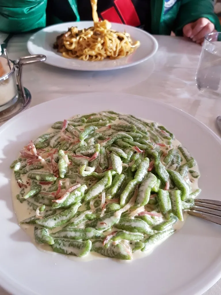 Joey Jiang_Baita Il Cervo_Cortina d'Ampezzo_review