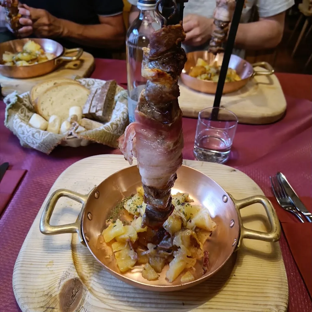 Lilian Durrer_La Passeggiata di Cortina_Cortina d'Ampezzo_review