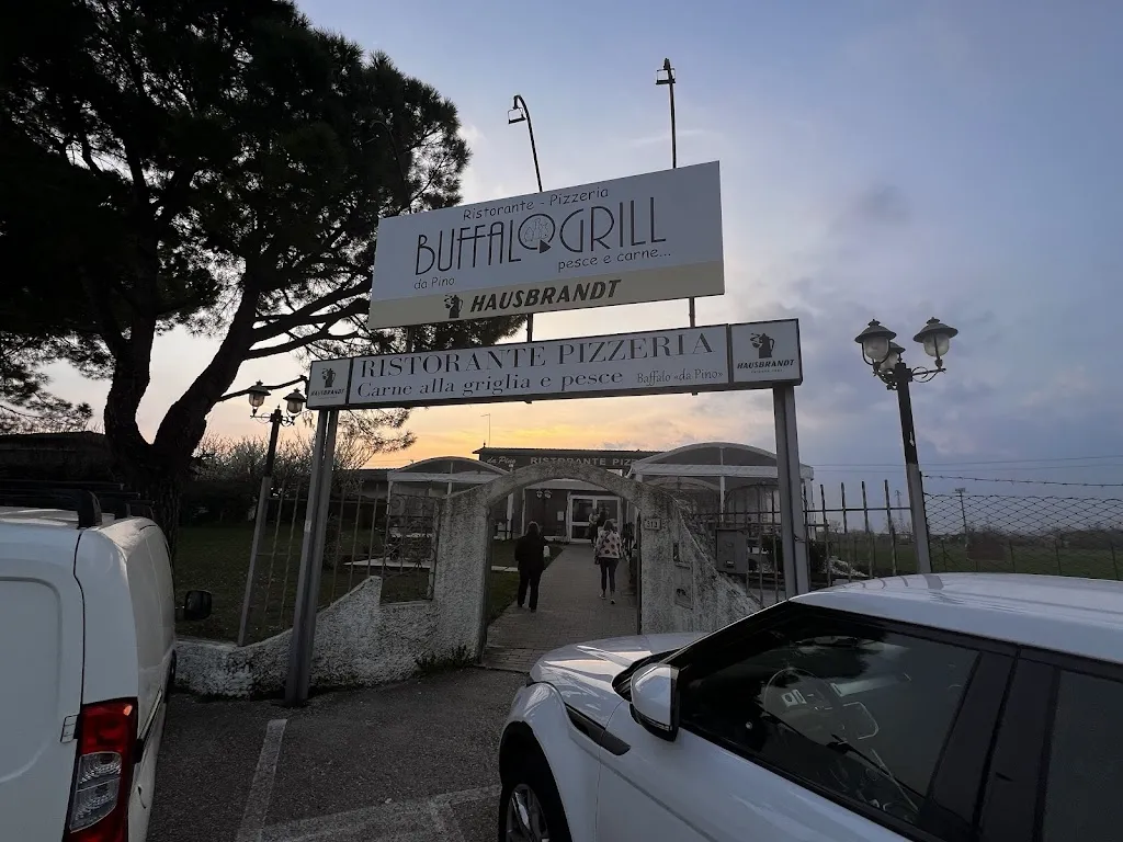 Brian Bownds_Buffalo Grill da Pino_Dueville_recensione