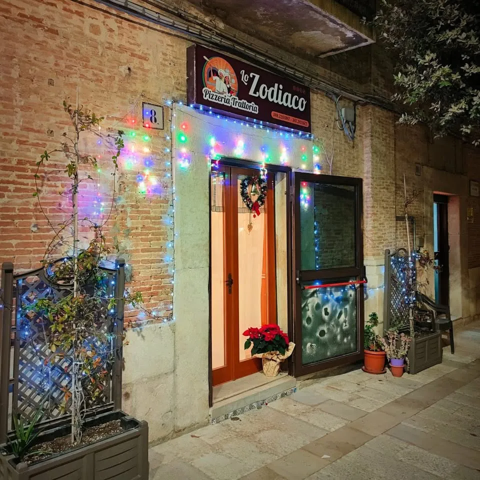 PIZZERIA - TRATTORIA Lo Zodiaco | Poggio Imperiale_Poggio Imperiale_slider_image_1