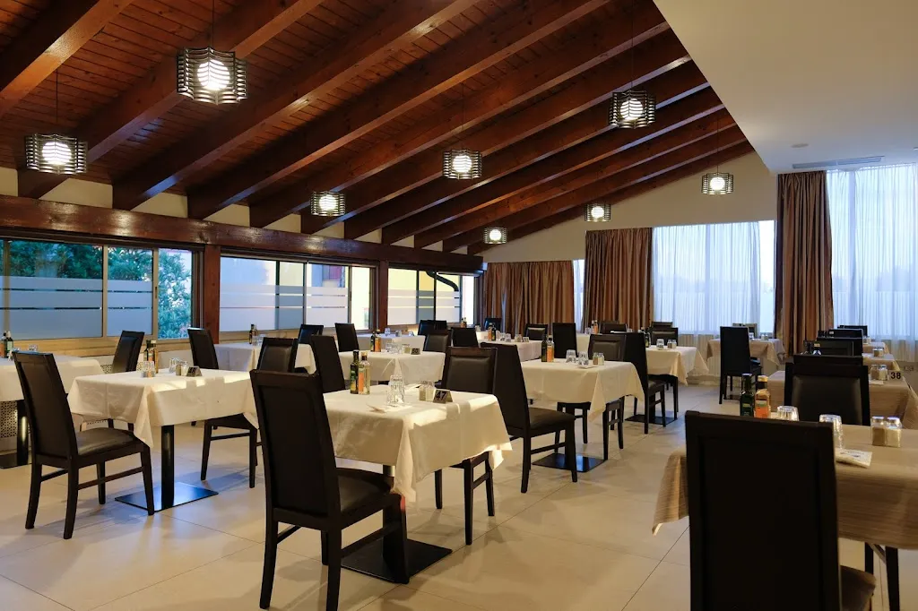 Bar Trattoria 008 （sala biliardo)_Dueville_slider_image_1