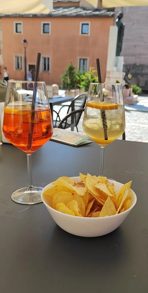 BAR ALPINO restaurant in Erbezzo