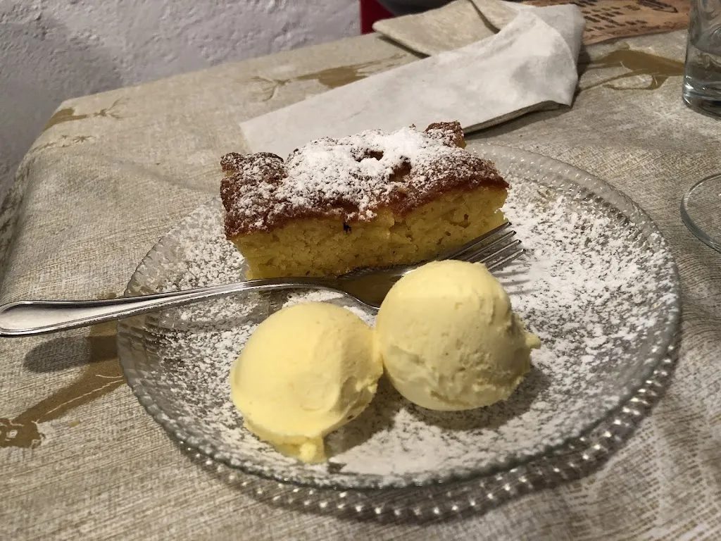 Guglielmo Bertani_Mountain Refuge Dart_Erbezzo_review