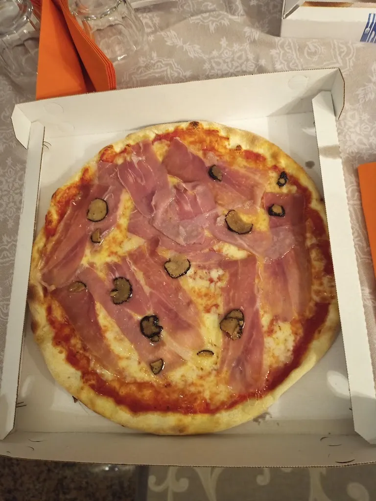 Irene Scappin_Pizzeria Da Velo_Fanzolo_review