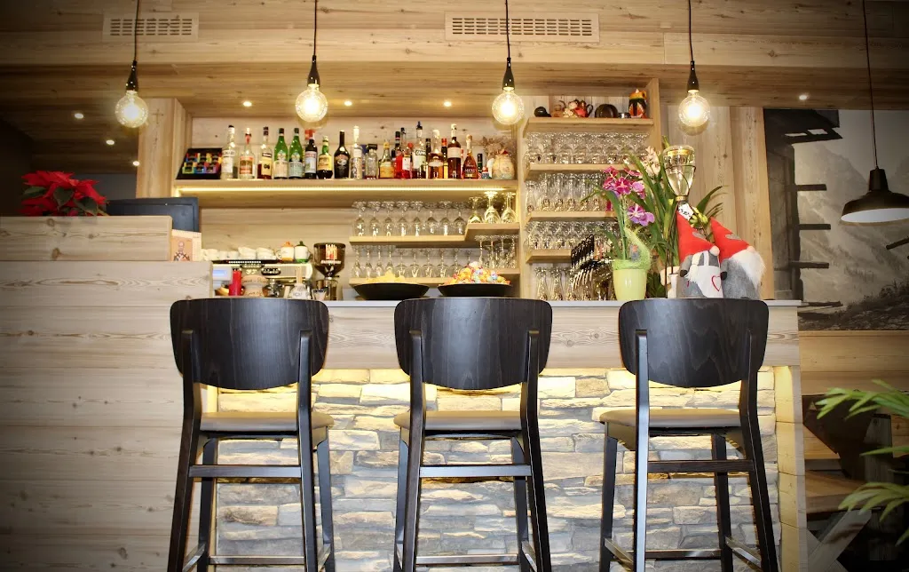 Ristorante Pizzeria Rosa Nera_Falcade Alto_slider_image_1