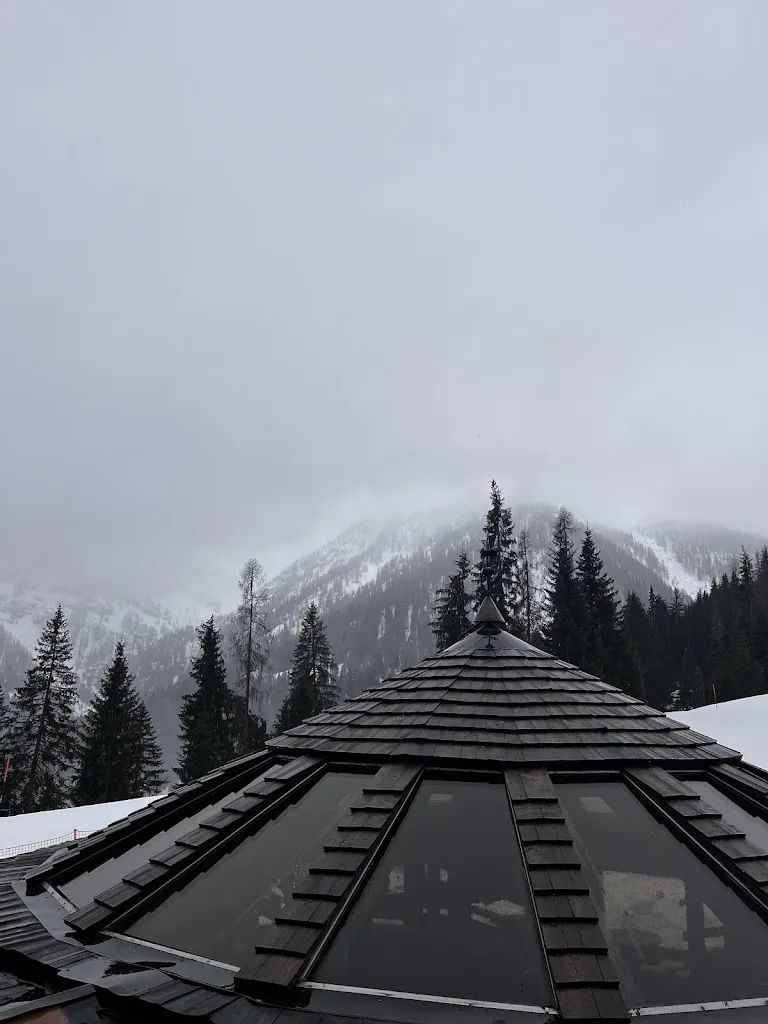 Mireia Sampera_Hotel Pensione Dolomiti_Falcade Alto_review