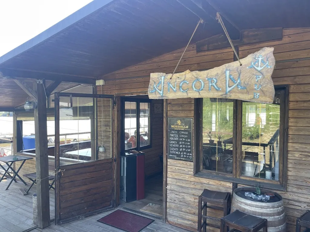 Carlo Vergine_Ancora Nautical Pub_Ficarolo_review