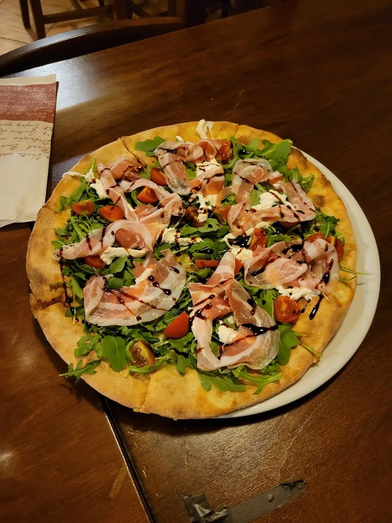 Brennan Burke_Pizzeria La Collinetta_Cermignano_review