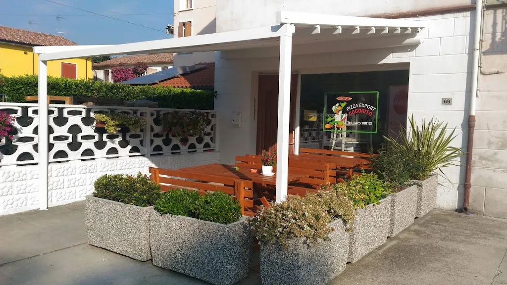 Pizzeria Cocorito restaurant in Ficarolo