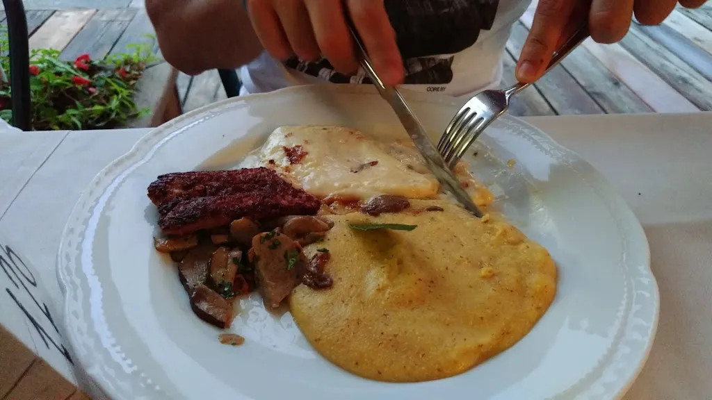 Ristorante Pizzeria San Fermo_Feltre_slider_image_2