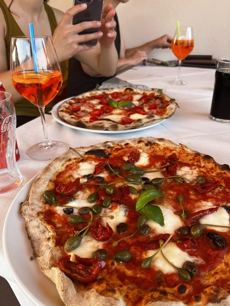 Hassan Kaouk_Pizzeria La Noghera_Feltre_review