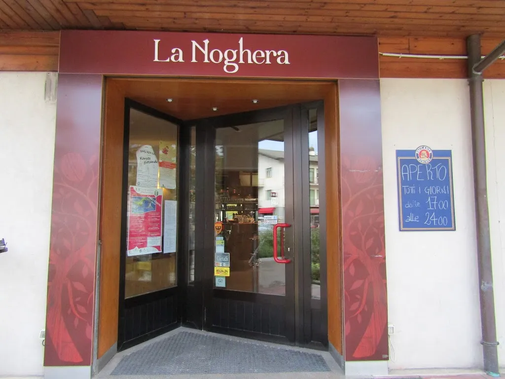 Pizzeria La Noghera restaurant in Feltre