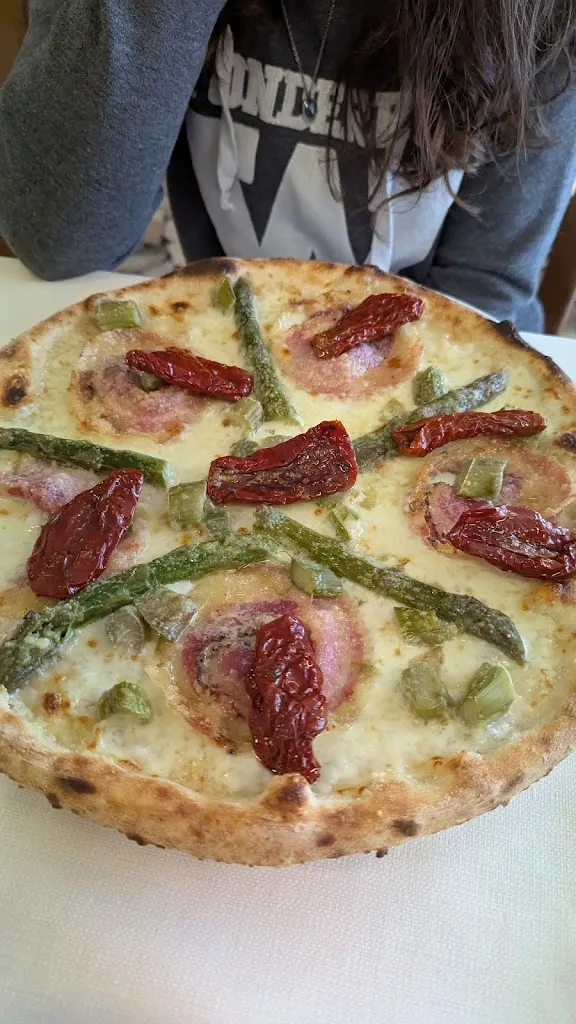 Fabio Bellano_Il Sole di Napoli_Feltre_review