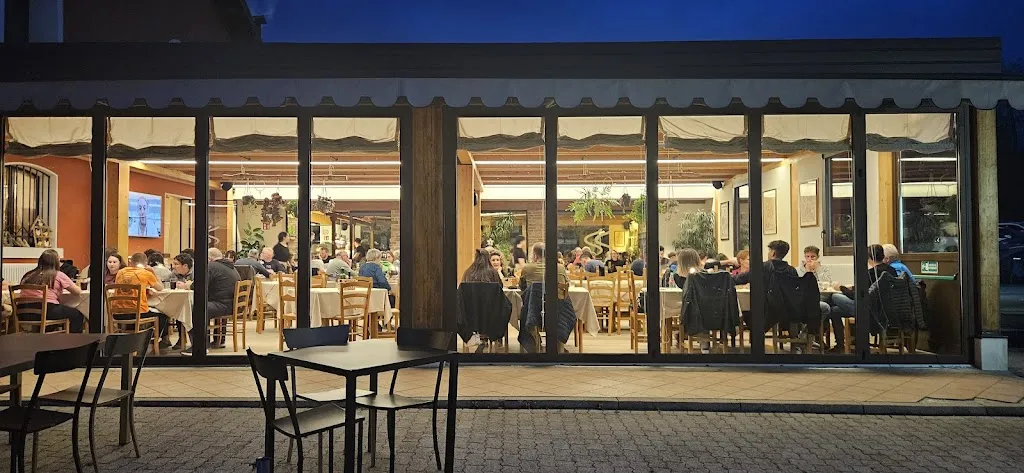 Ristorante Pizzeria Case Rosse restaurant in Feltre