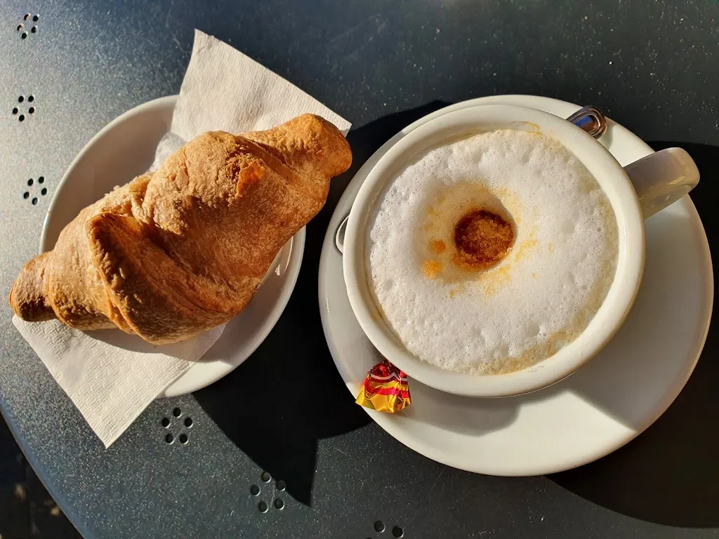 Silvia Codemo_Bar Ristorante Industrie Mosj_Feltre_review