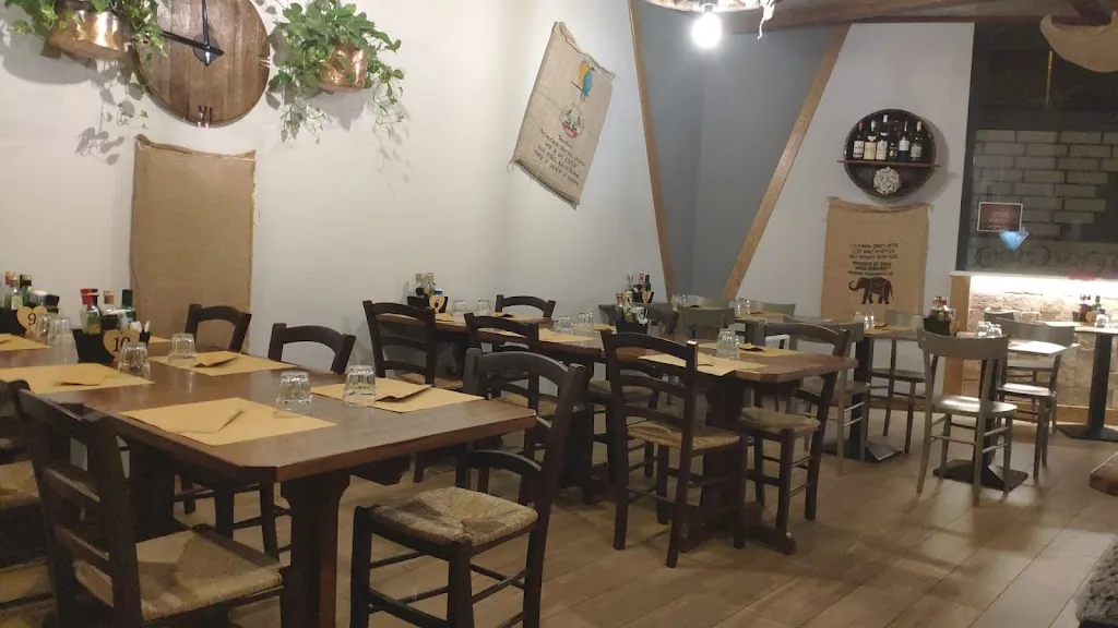 Al 167 Wine Bar restaurant in Fontanafredda