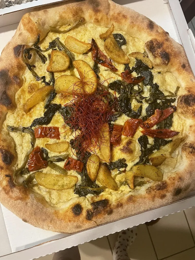 Steph R_Lo Sgarro Pizzeria_Fontanafredda_review