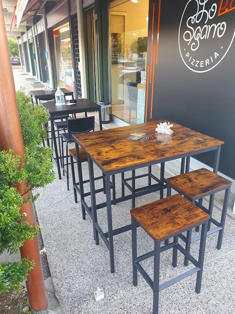 Lo Sgarro Pizzeria restaurant in Fontanafredda